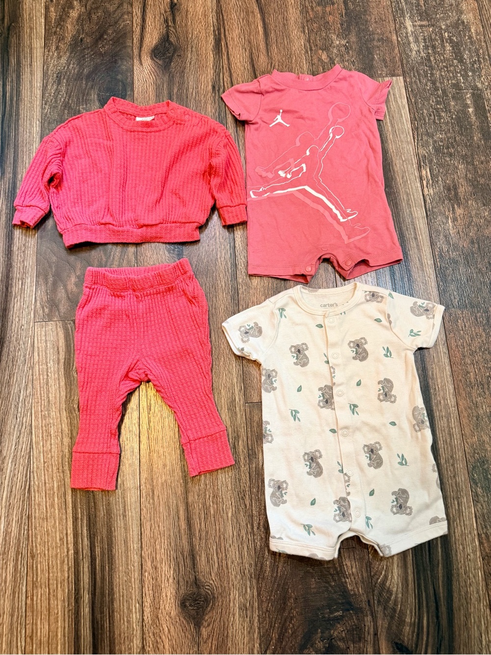 Baby girl 4 piece bundle of jumpers and pants set size 3-6 months